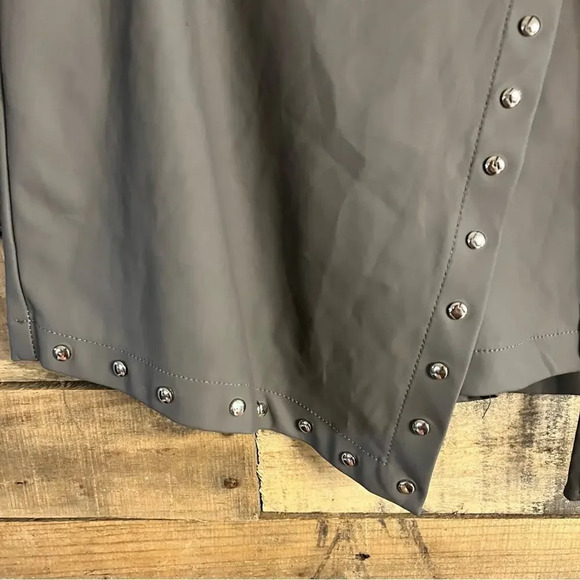 Fashion Nova Gray Studded Skort Size‎ Small - Picture 4 of 9